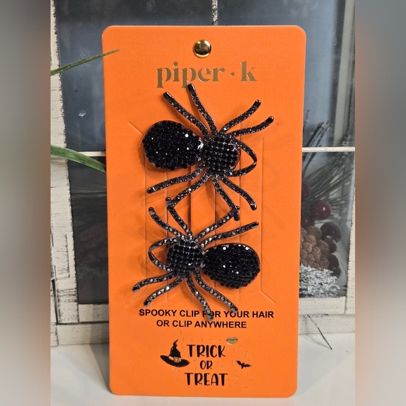 Piper K Other - Piper K Black Glitter Spider Hair Clips